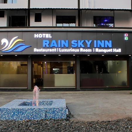 雨天酒店 罗纳瓦拉 外观 照片