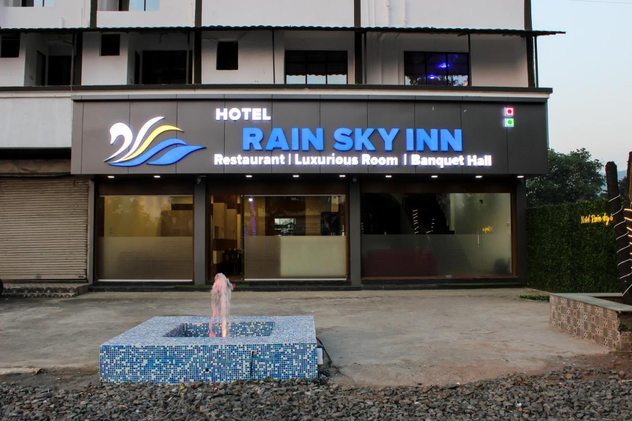 雨天酒店 罗纳瓦拉 外观 照片